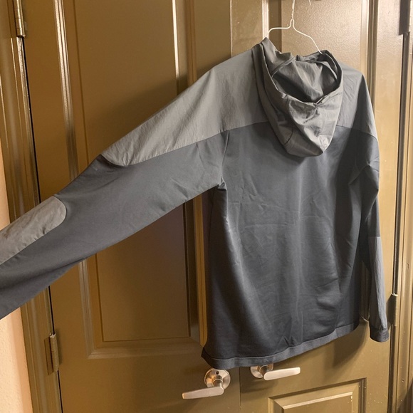 Brand new Nike running jacket - Picture 3 of 6